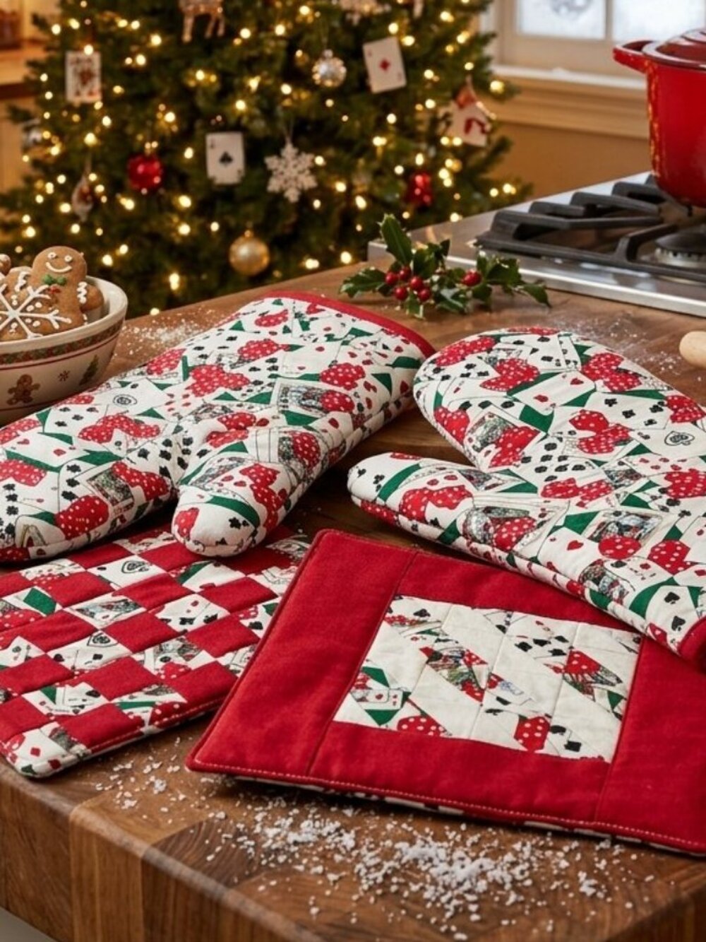Handmade Quilted Oven Mitts + 2 Matching Pot Holders Kitchen Linen Set